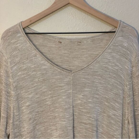 Linen Blend Tunic Top Women’s XL Tan V-Neck Long Sleeve Shark Bite 47% Linen. - Picture 3 of 11